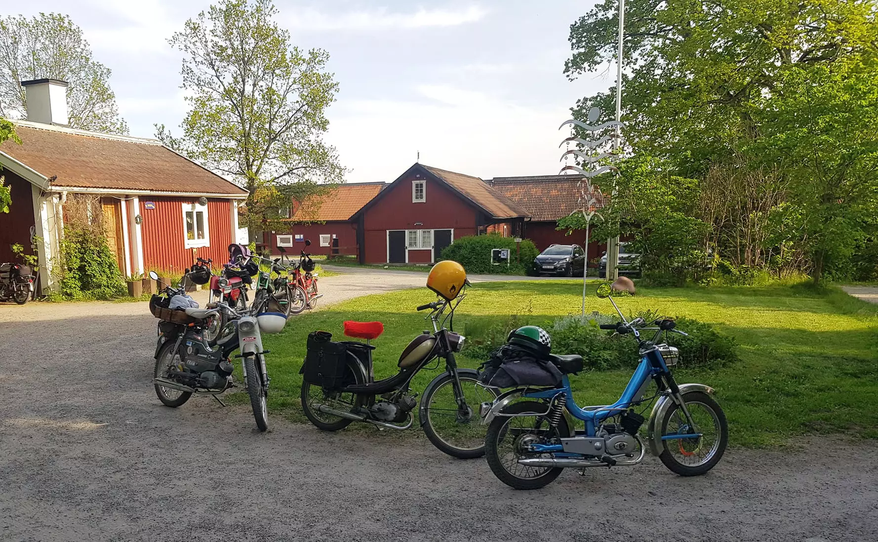 Mopedträff med Club Victoria på Eggeby Gård 23 maj 2023